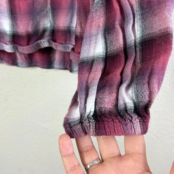Cloth & Stone Anthropologie Glacier Plaid Elastic Cuff Blouse Raspberry Pink M - Picture 3 of 12